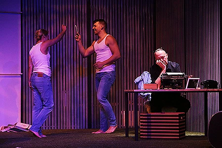 Jitka Ježková, Peter Pecha, Robert Jašków v představení Intimní příběhy z Ráje, foto: Radovan Šťastný