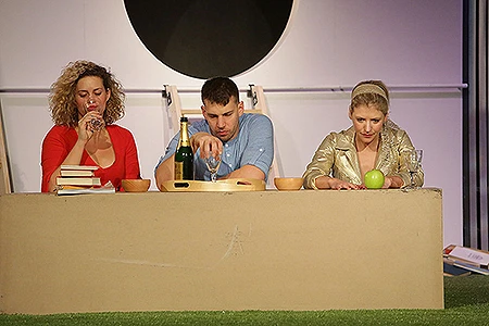 Kateřina Pechová, Peter Pecha, Jitka Ježková v představení Intimní příběhy z Ráje, foto: Radovan Šťastný