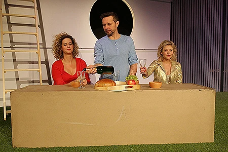 Kateřina Pechová, Michal Slaný, Jitka Ježková v představení Intimní příběhy z Ráje, foto: Radovan Šťastný